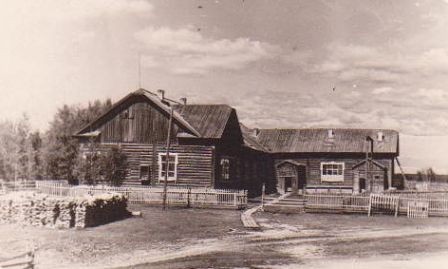  В 1933 году в переселенческом поселке Быстрый села Шеркалы открыла свои двери Быстринская семилетняя школа, которая прослужила 34 года